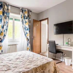 Amelia 5 Bed & Breakfast