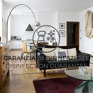 https://italianway-apartments-benedetto-marcello.it-lombardy.com