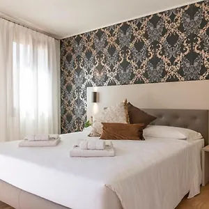 https://hotel-grifoni-palace.hotelslidodijesolo.com