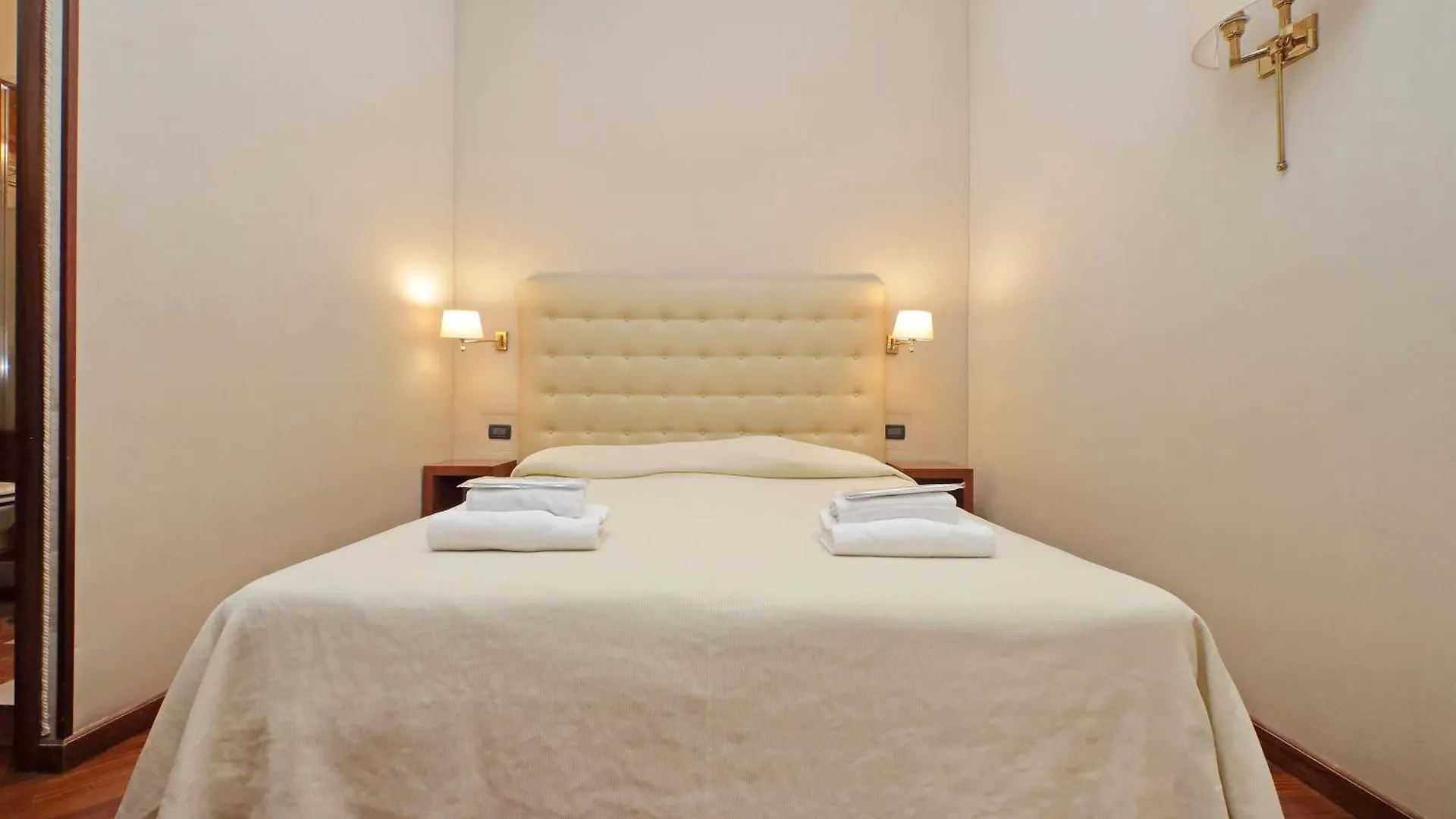 Domus Maggiore Guest House Rome Италия